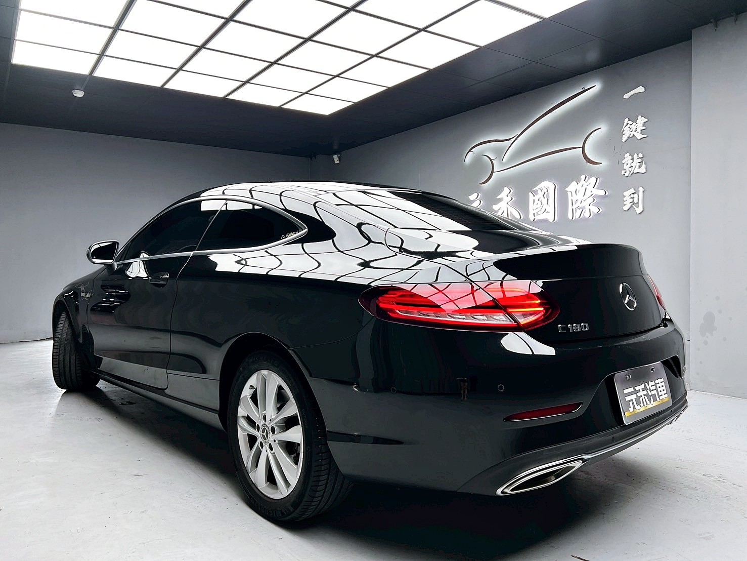 可回原廠 2018/19 Benz C180 Coupe 進化版 C205型『小李經理』元禾國際車業/特價中/一鍵就到  第3張相片