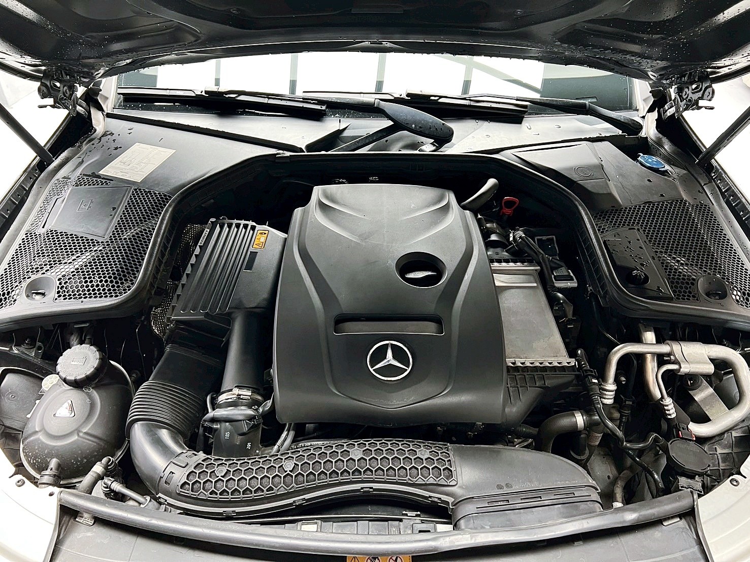 可回原廠 2018/19 Benz C180 Coupe 進化版 C205型『小李經理』元禾國際車業/特價中/一鍵就到  第4張相片