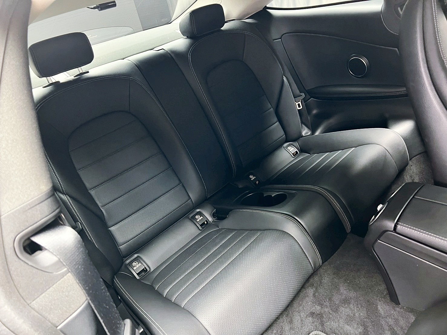 可回原廠 2018/19 Benz C180 Coupe 進化版 C205型『小李經理』元禾國際車業/特價中/一鍵就到  第8張相片