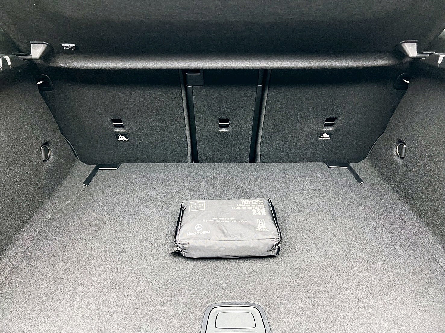 可回原廠 2022/23 Benz A35 AMG 4MATIC W177型『小李經理』元禾國際車業/特價中/一鍵就到  第8張相片