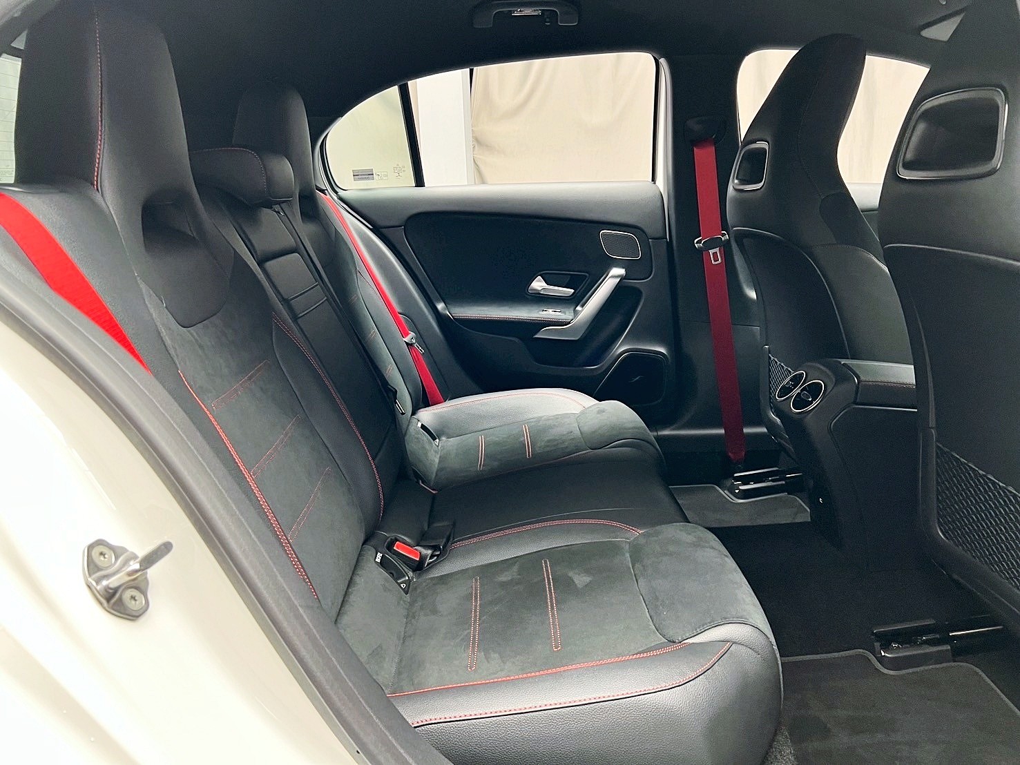 可回原廠 2022/23 Benz A35 AMG 4MATIC W177型『小李經理』元禾國際車業/特價中/一鍵就到  第13張相片