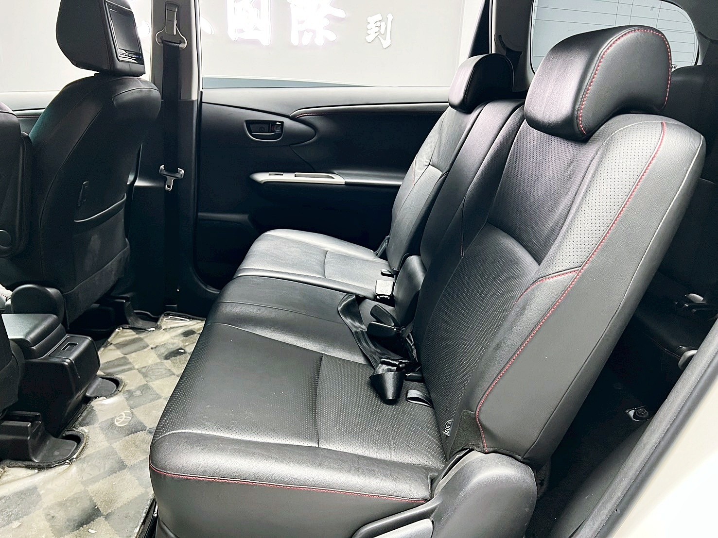 可回原廠 2015 Toyota Wish 七人座經典版『小李經理』元禾國際車業/特價中/一鍵就到  第7張相片