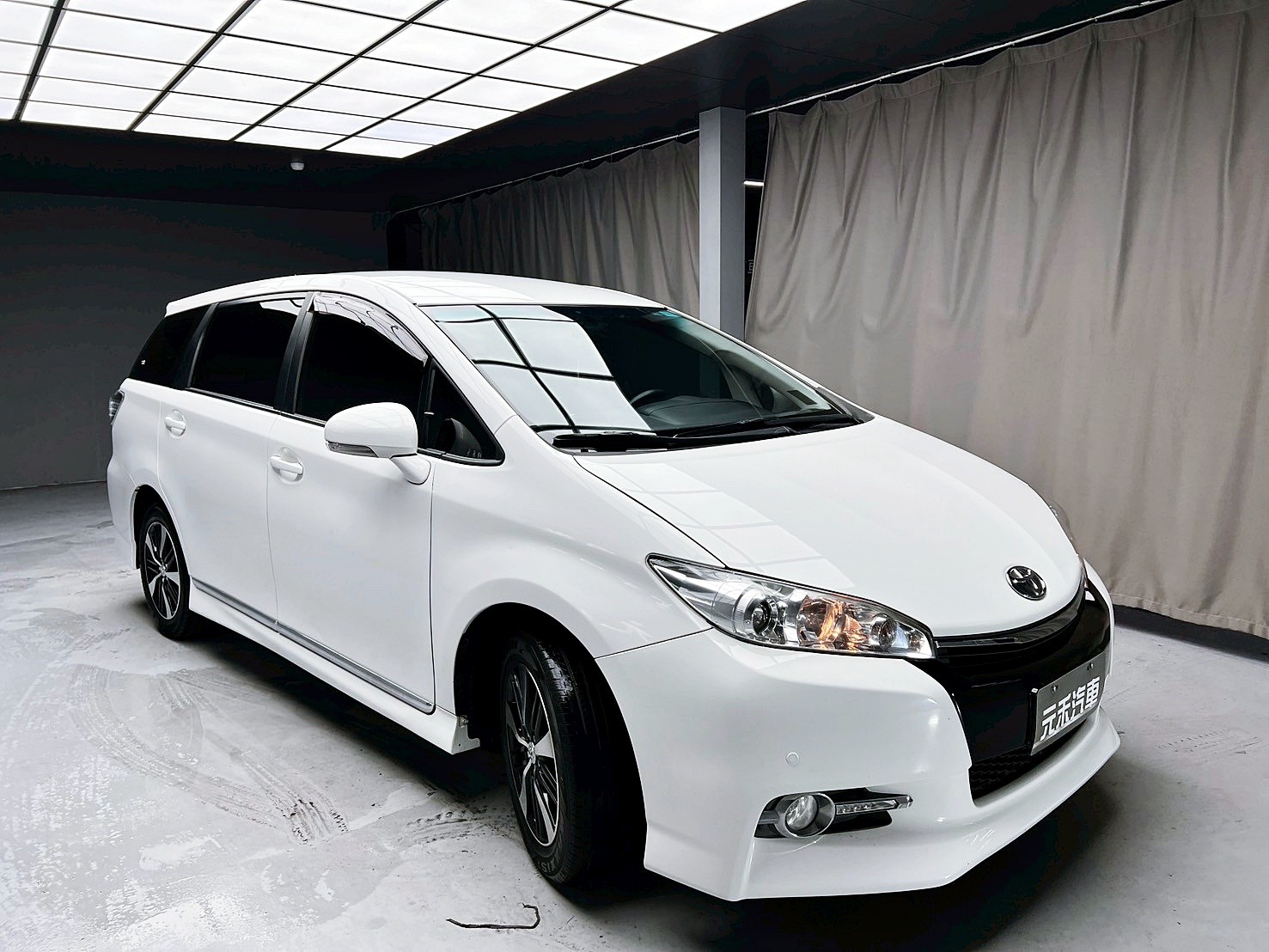 可回原廠 2015 Toyota Wish 七人座經典版『小李經理』元禾國際車業/特價中/一鍵就到  第17張相片
