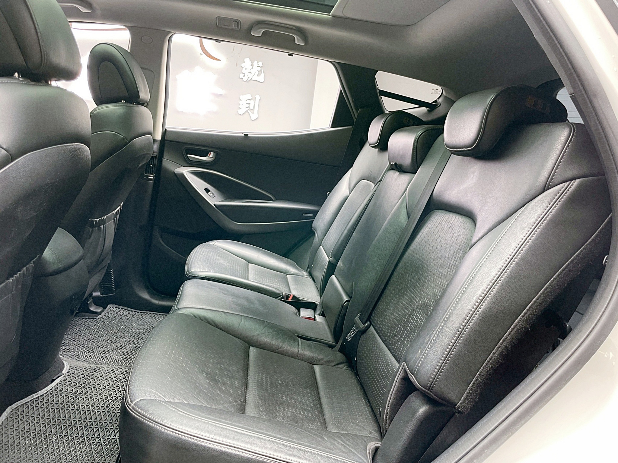 可回原廠 2014 Hyundai SantaFe 七人座皇家款『小李經理』元禾國際車業/特價中/一鍵就到  第6張相片