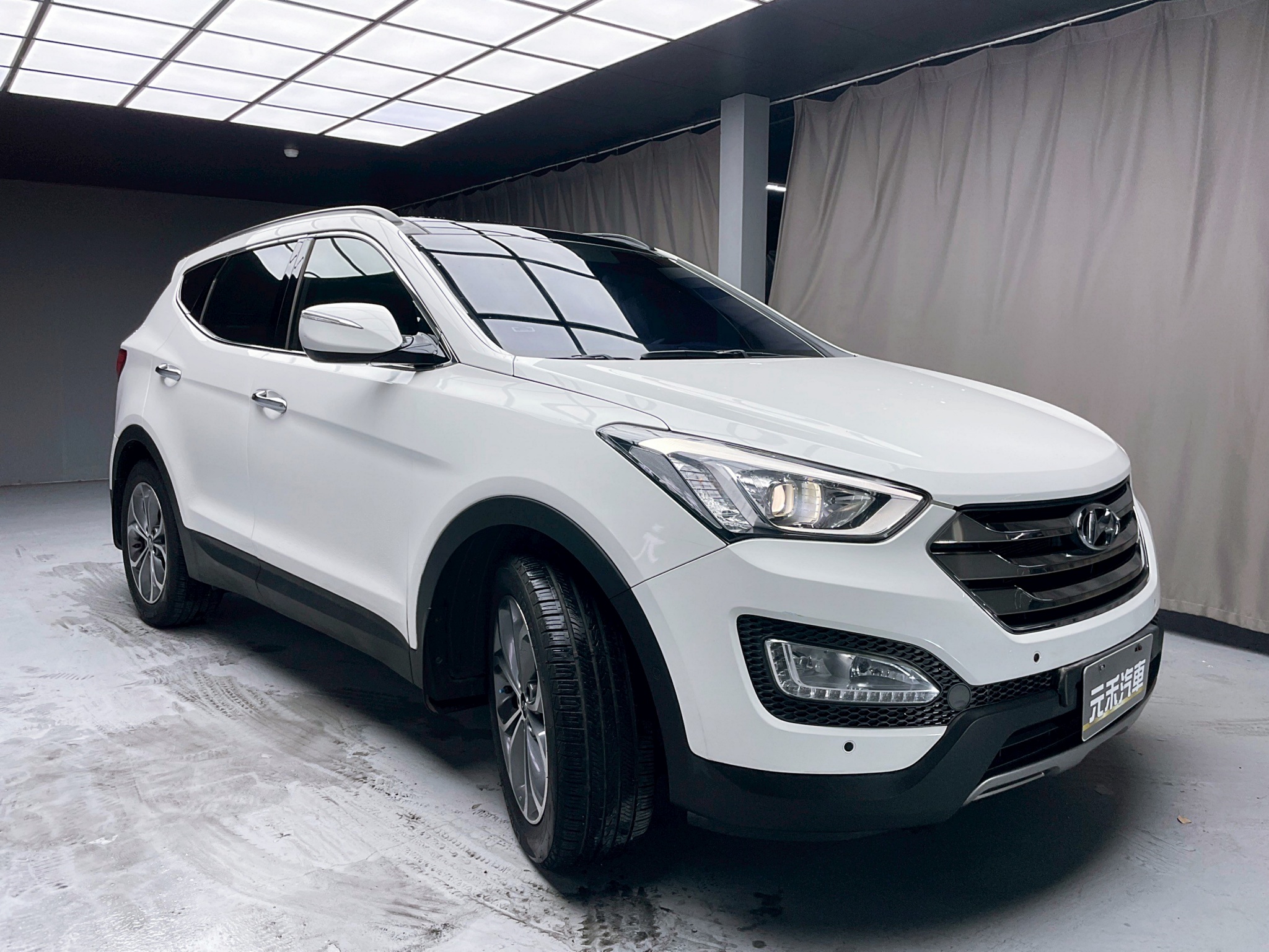 可回原廠 2014 Hyundai SantaFe 七人座皇家款『小李經理』元禾國際車業/特價中/一鍵就到  第16張相片
