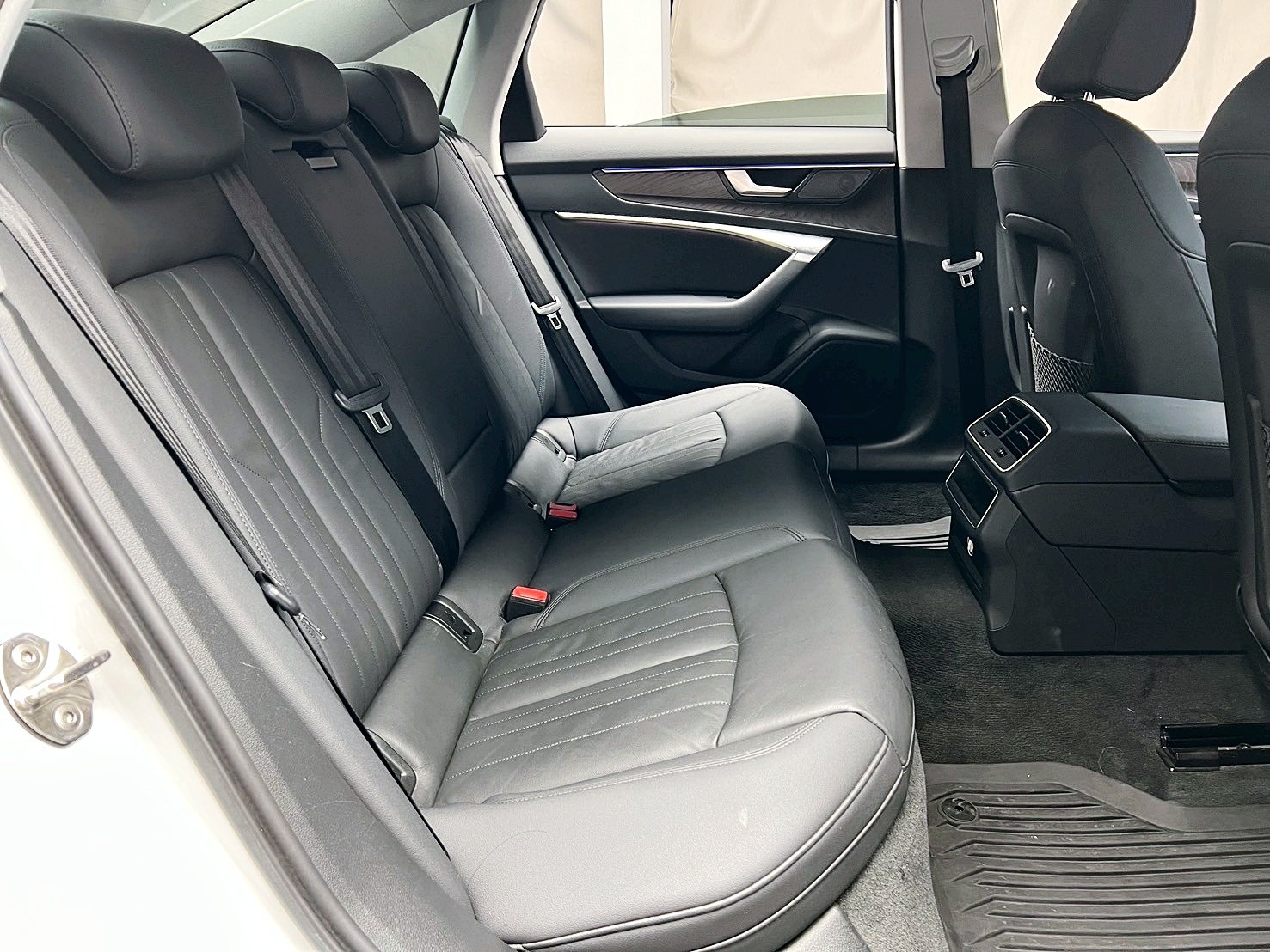 可回原廠 2019/20 Audi A6 Sedan 40TDI『小李經理』元禾國際車業/特價中/一鍵就到  第8張相片