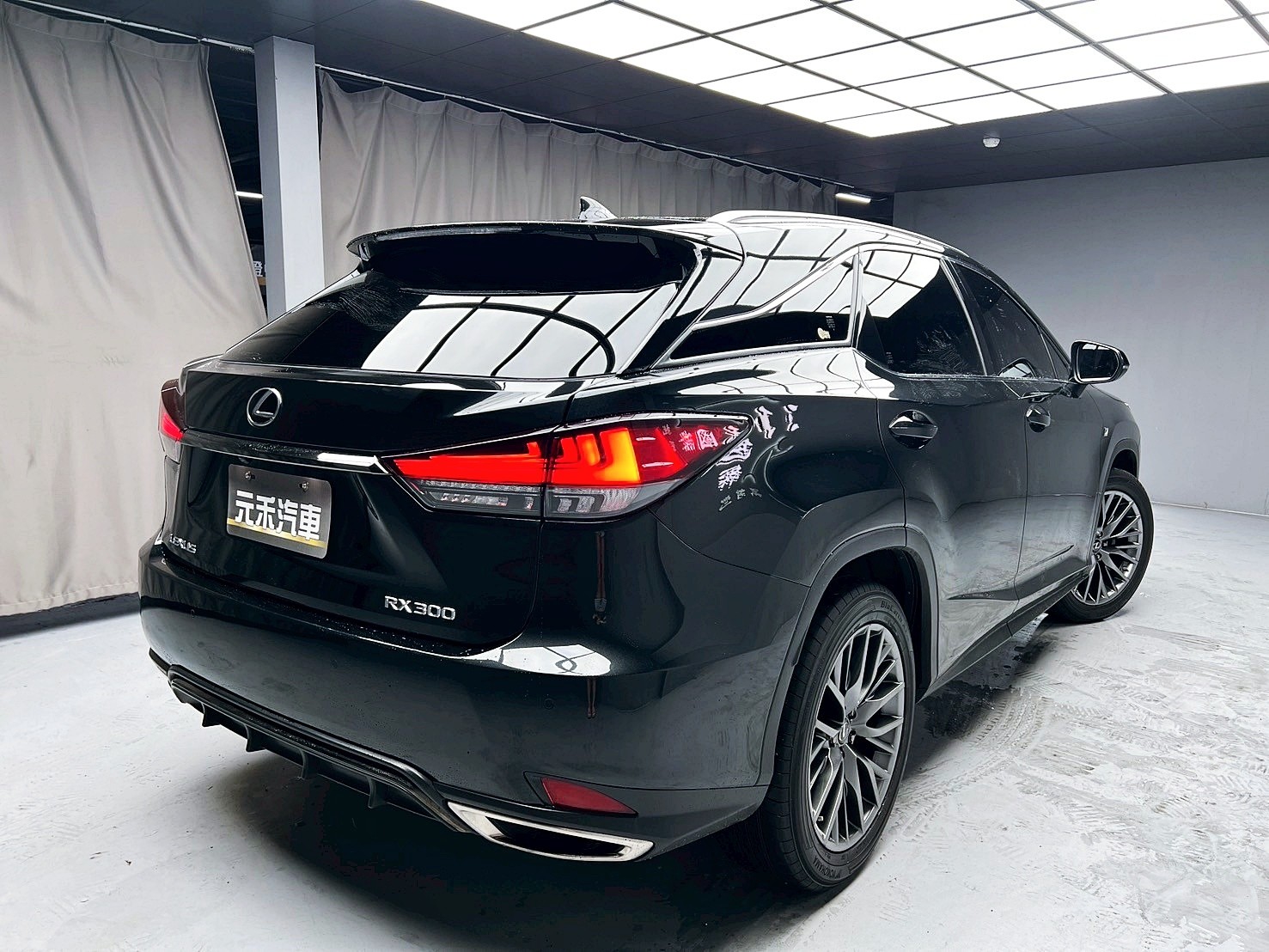 可回原廠 2020 Lexus RX300 F Sport『小李經理』元禾國際車業/特價中/一鍵就到  第18張相片