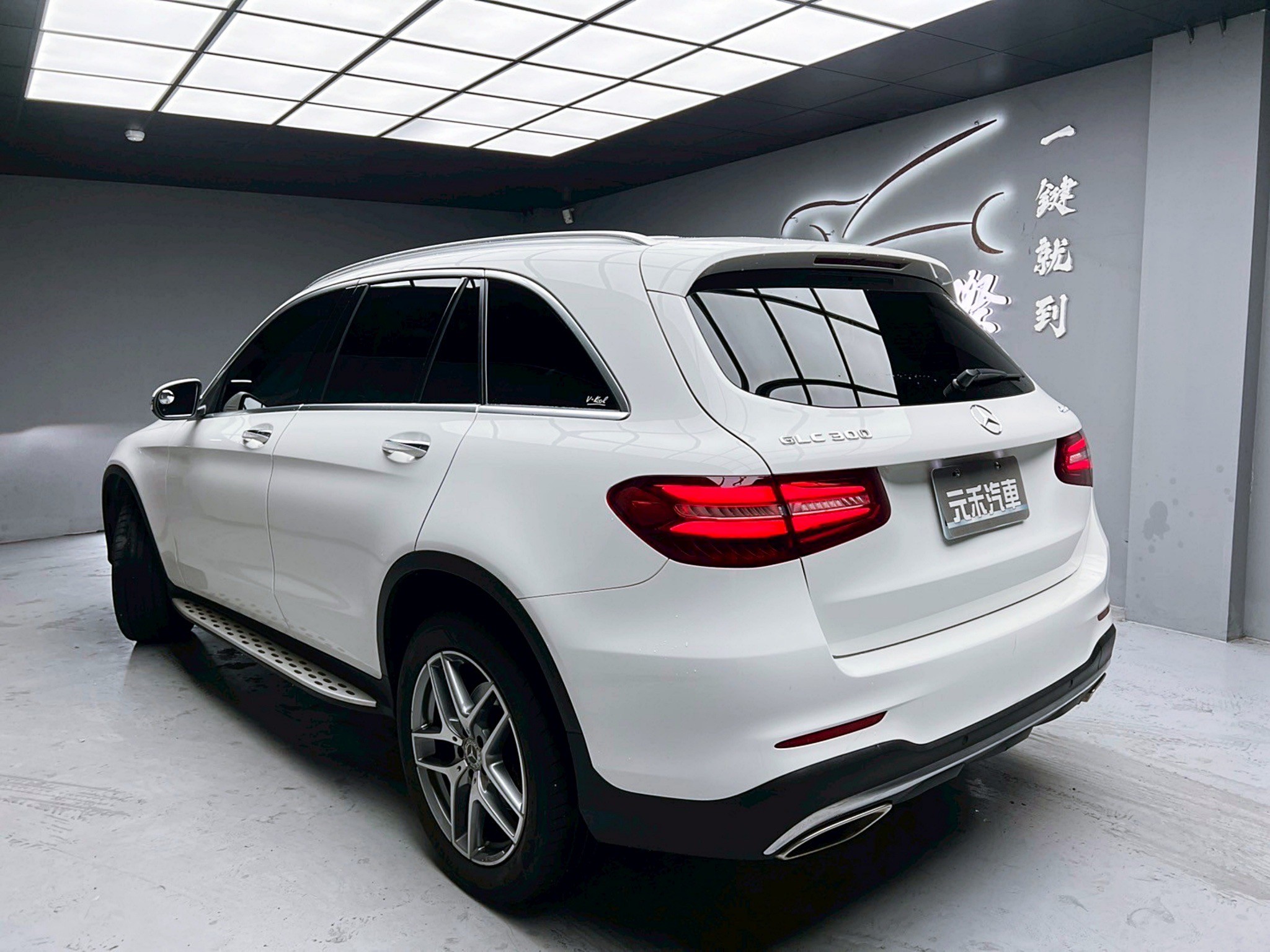 可回原廠 2018 Benz GLC300 4MATIC AMG Line X253型『小李經理』元禾國際車業/特價中/一鍵就到  第3張相片