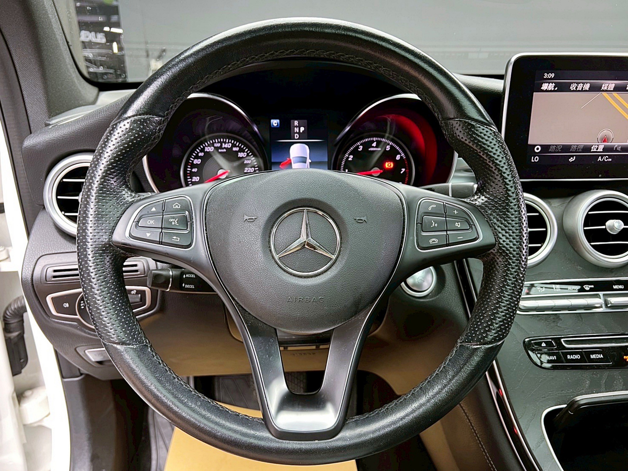 可回原廠 2018 Benz GLC300 4MATIC AMG Line X253型『小李經理』元禾國際車業/特價中/一鍵就到  第6張相片