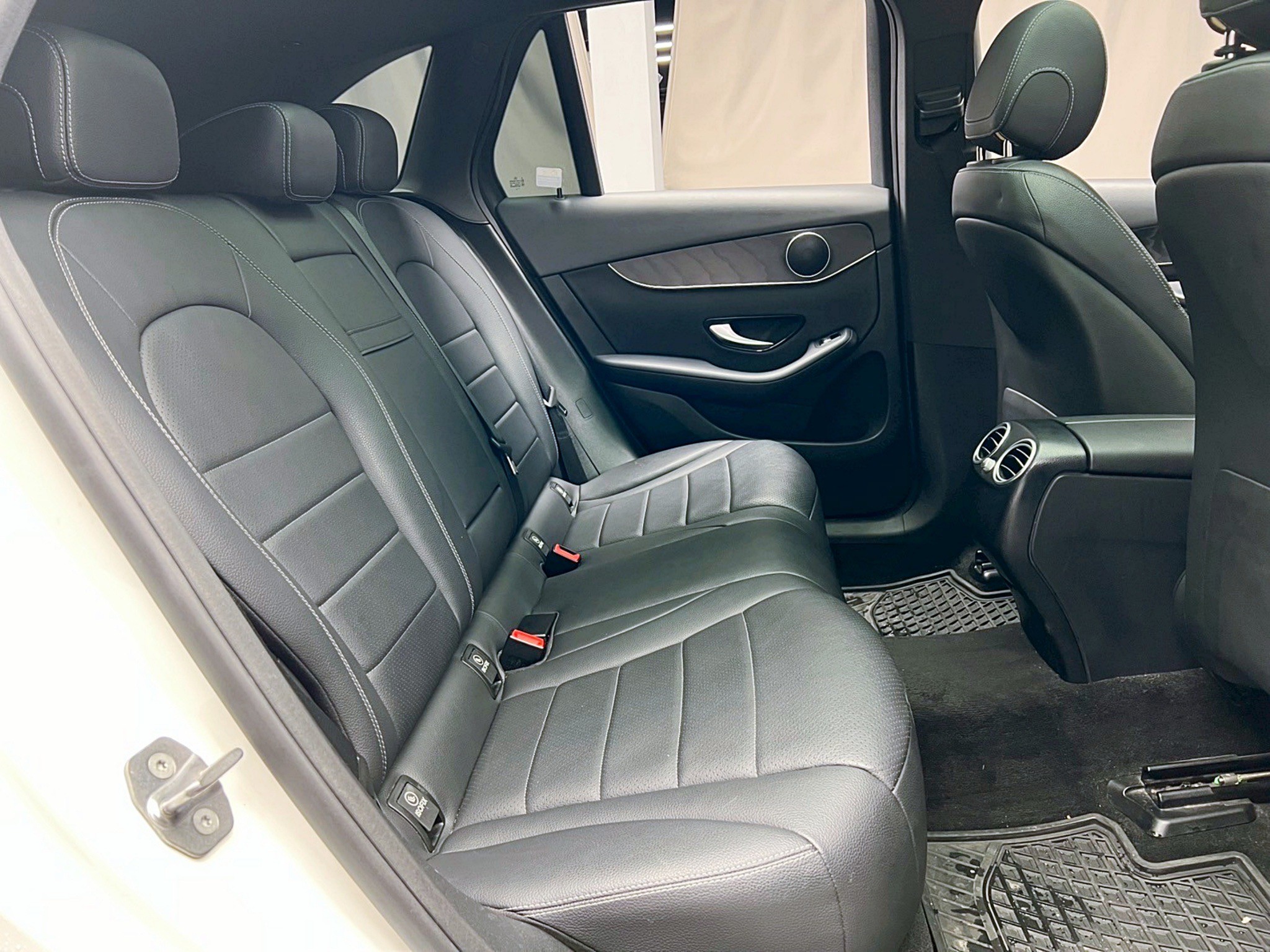 可回原廠 2018 Benz GLC300 4MATIC AMG Line X253型『小李經理』元禾國際車業/特價中/一鍵就到  第11張相片
