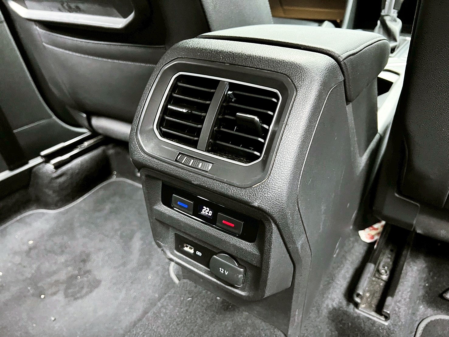 可回原廠 2019 福斯 Tiguan Allspace 330TSI Comfortline 七人座『小李經理』元禾國際車業/特價中/一鍵就到  第8張相片