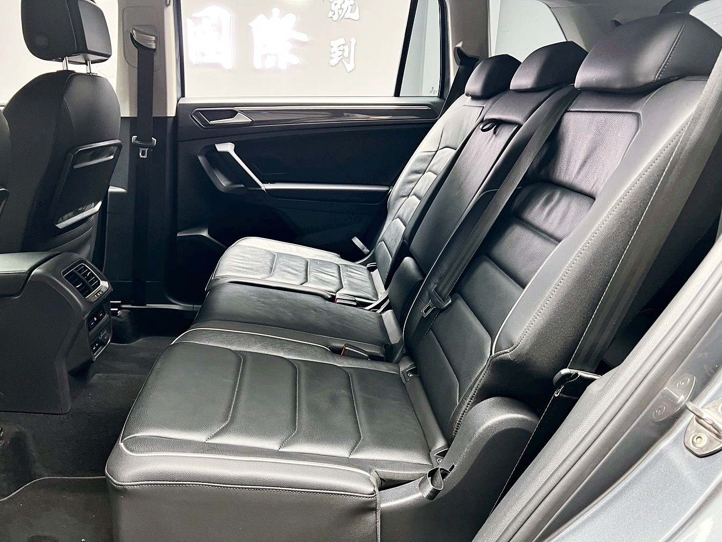 可回原廠 2019 福斯 Tiguan Allspace 330TSI Comfortline 七人座『小李經理』元禾國際車業/特價中/一鍵就到  第17張相片