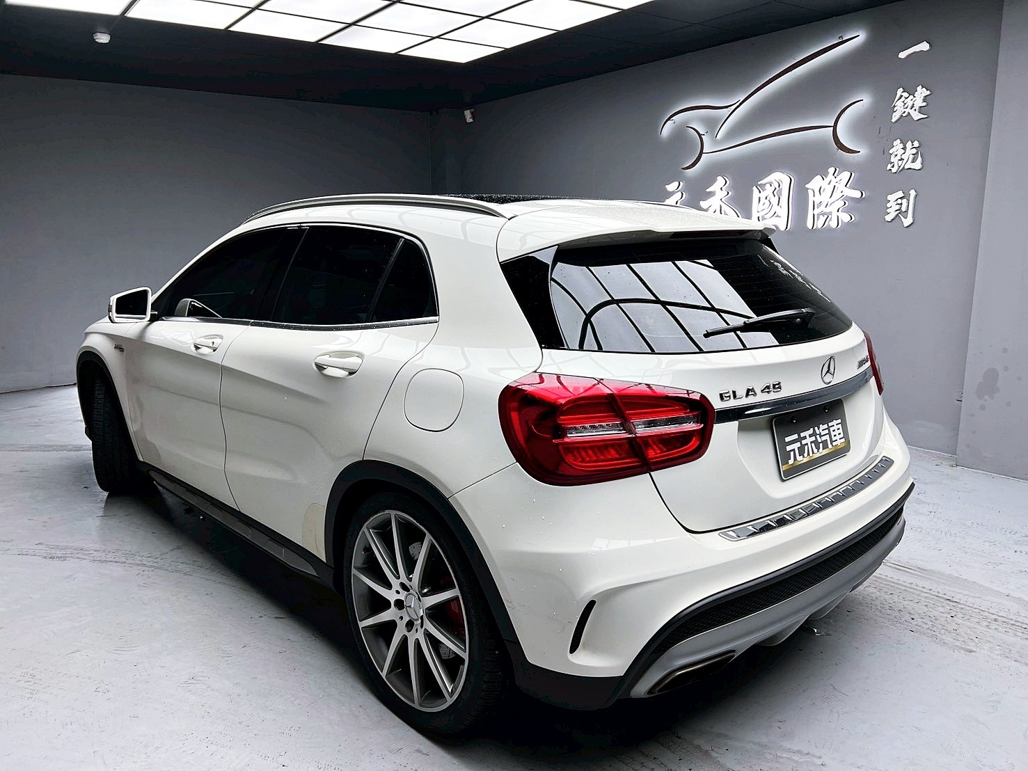 可回原廠 2014/15 Benz GLA45 AMG 4MATIC X156型『小李經理』元禾國際車業/特價中/一鍵就到  第3張相片