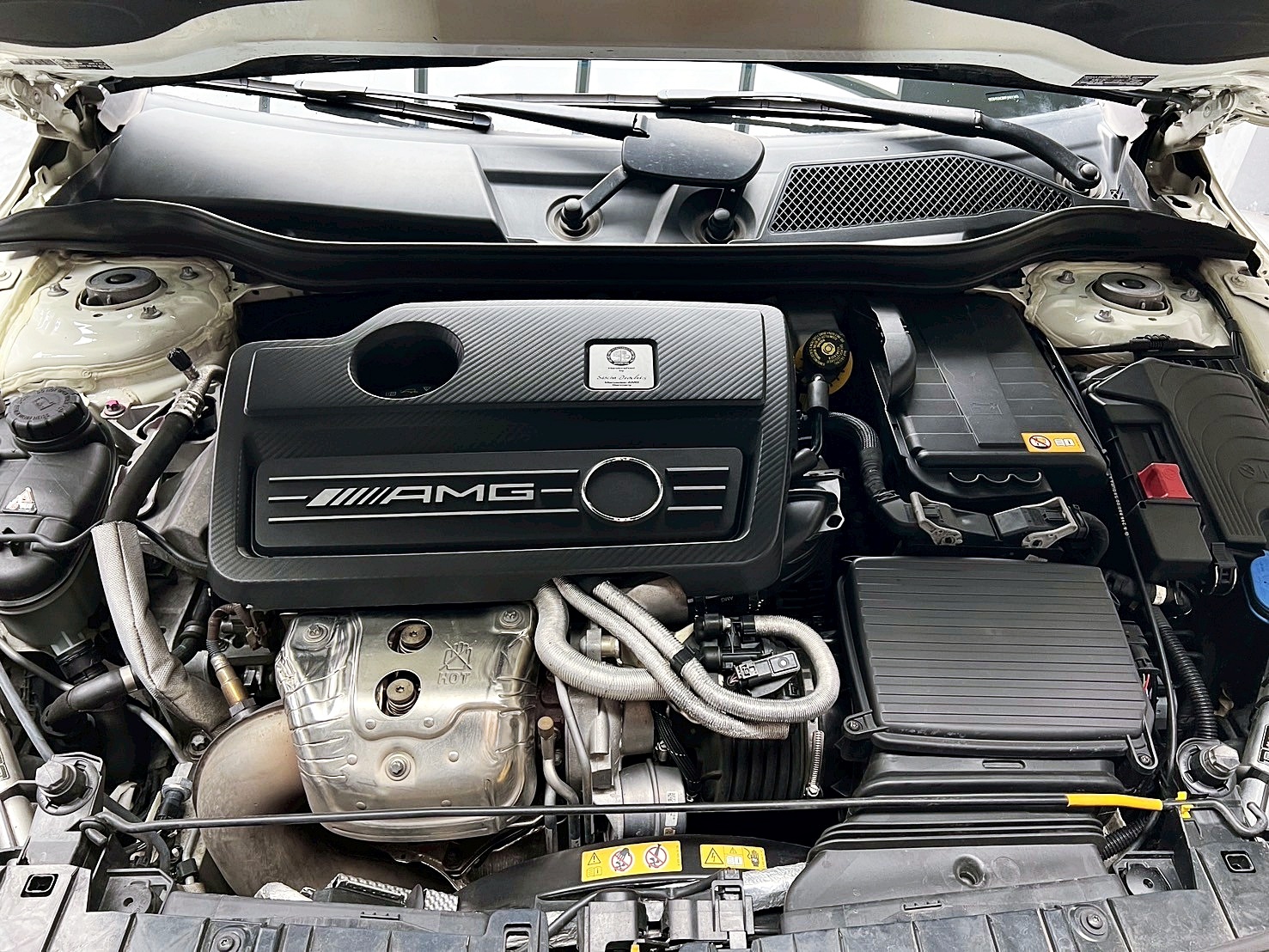 可回原廠 2014/15 Benz GLA45 AMG 4MATIC X156型『小李經理』元禾國際車業/特價中/一鍵就到  第4張相片