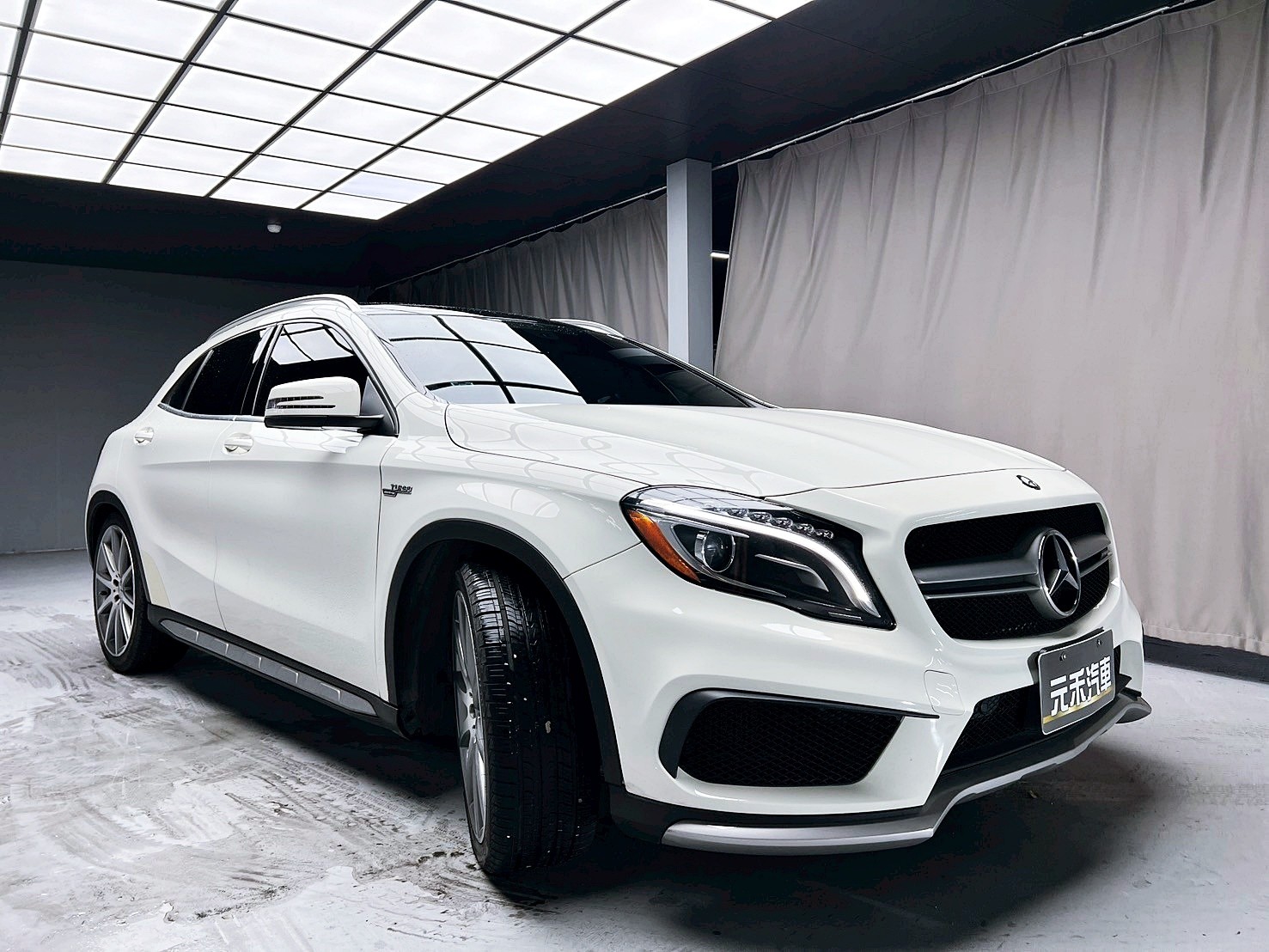 可回原廠 2014/15 Benz GLA45 AMG 4MATIC X156型『小李經理』元禾國際車業/特價中/一鍵就到  第19張相片