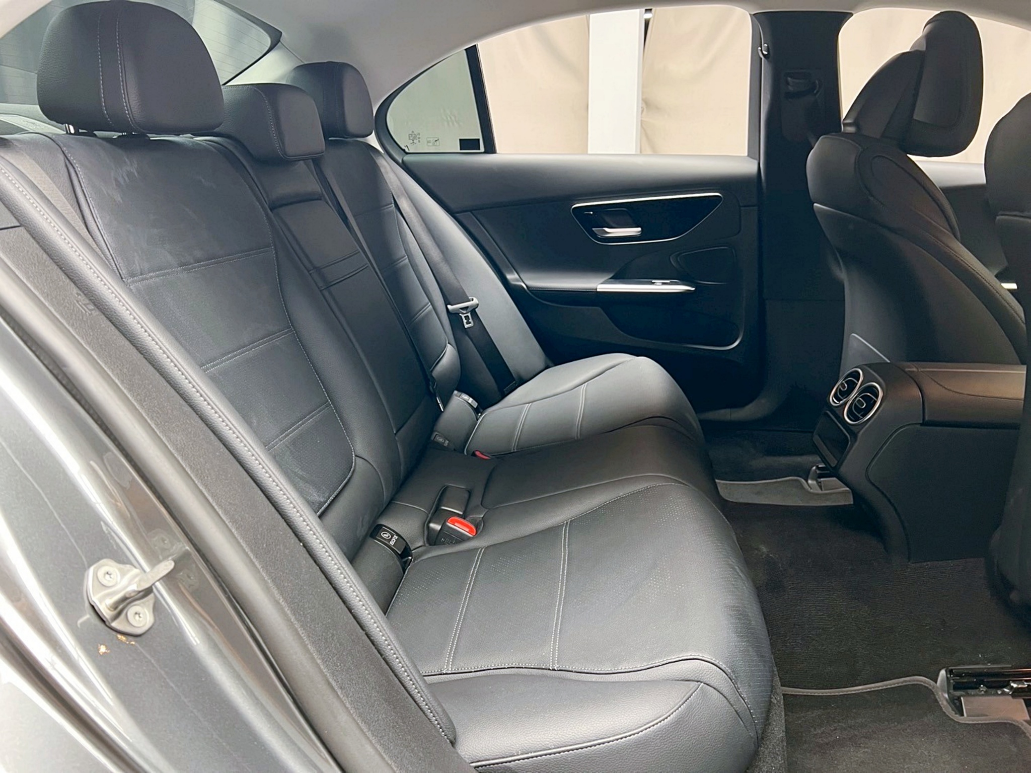 可回原廠 2022 Benz C200 Sedan W206型『小李經理』元禾國際車業/特價中/一鍵就到  第8張相片