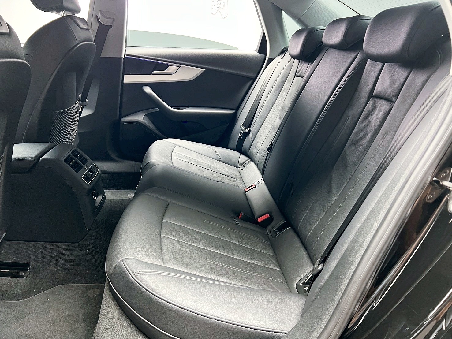 可回原廠 2017 Audi A4 Sedan 40TFSI B9型『小李經理』元禾國際車業/特價中/一鍵就到  第7張相片