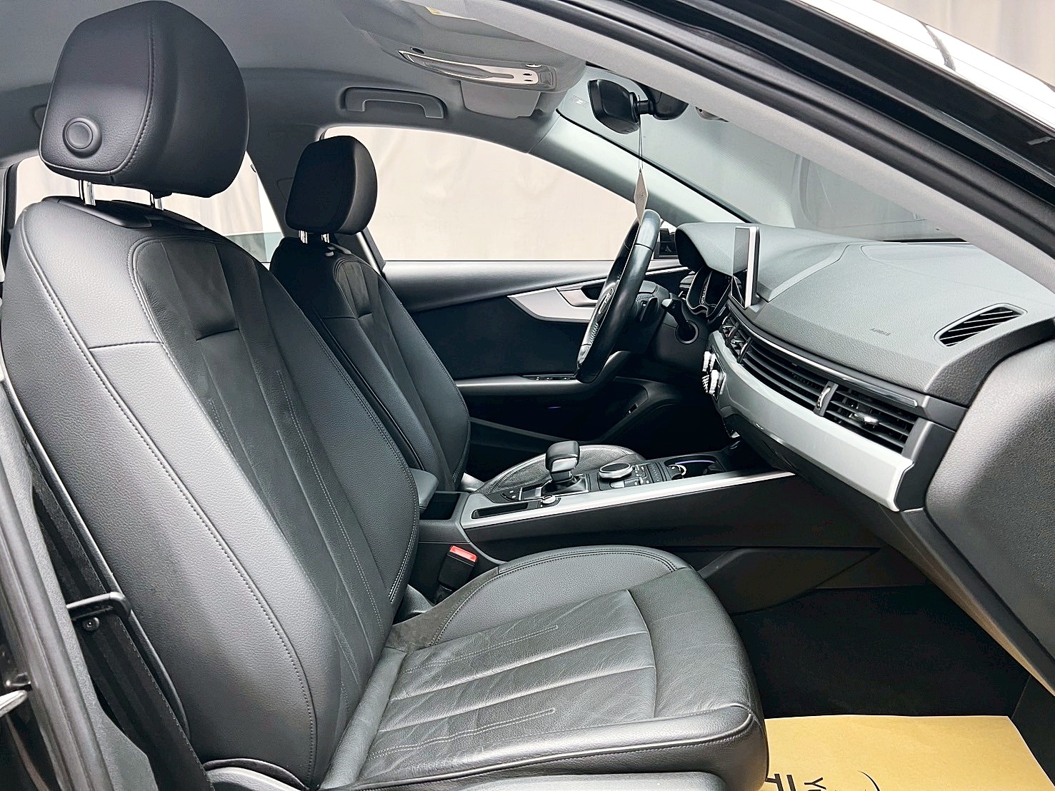 可回原廠 2017 Audi A4 Sedan 40TFSI B9型『小李經理』元禾國際車業/特價中/一鍵就到  第10張相片
