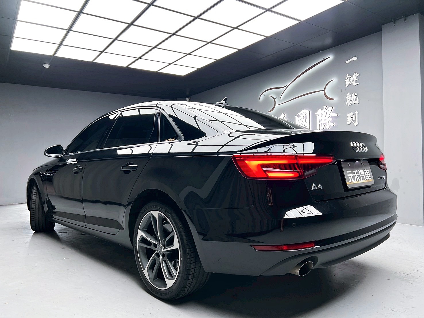 可回原廠 2017 Audi A4 Sedan 40TFSI B9型『小李經理』元禾國際車業/特價中/一鍵就到  第11張相片
