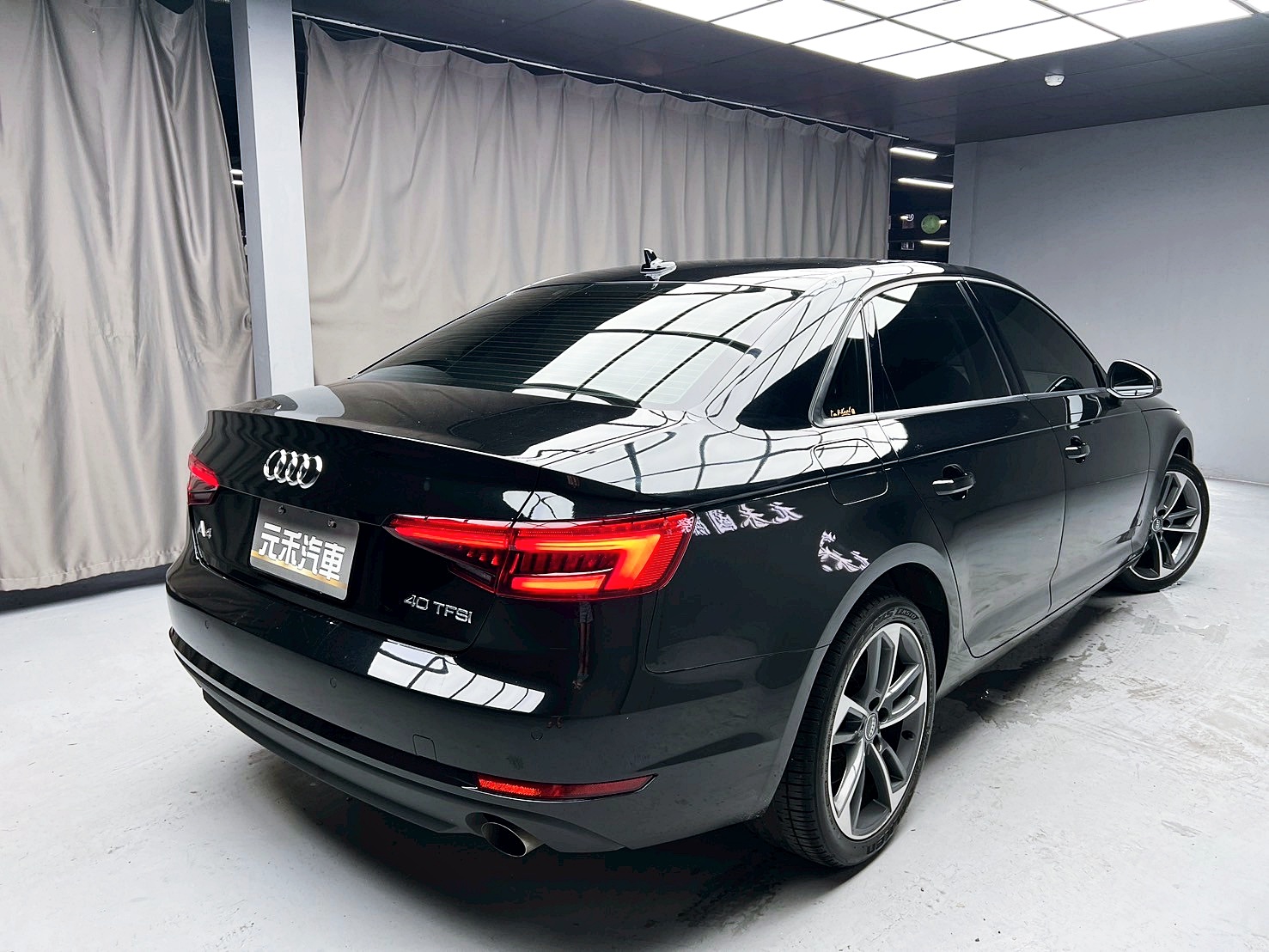 可回原廠 2017 Audi A4 Sedan 40TFSI B9型『小李經理』元禾國際車業/特價中/一鍵就到  第19張相片