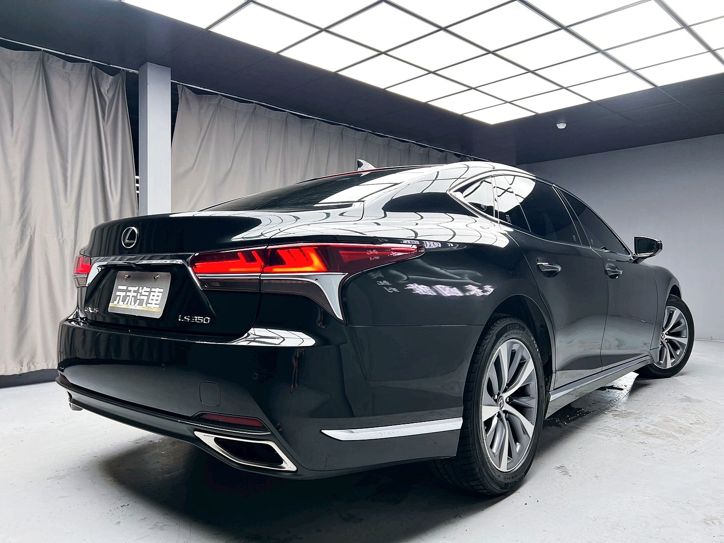 可回原廠 2018 Lexus LS350 豪華版『小李經理』元禾國際車業/特價中/一鍵就到  第18張相片