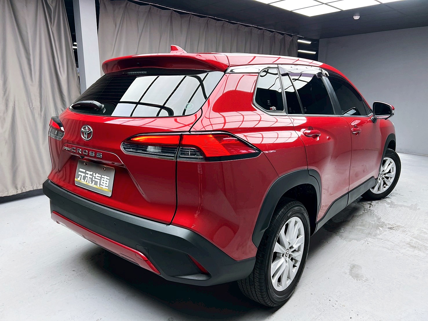 可回原廠 2021 Toyota Corolla Cross 汽油尊爵版『小李經理』元禾國際車業/特價中/一鍵就到  第18張相片