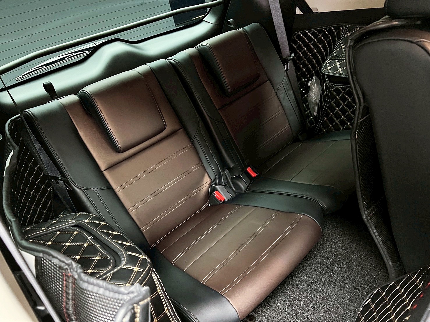 可回原廠 2019 Mitsubishi Outlander AWD 七人座旗艦型『小李經理』元禾國際車業/特價中/一鍵就到  第18張相片