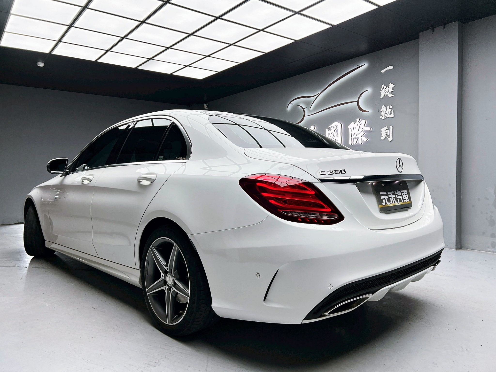 可回原廠 2015/16 Benz C250 Sedan AMG Line W205型『小李經理』元禾國際車業/特價中/一鍵就到  第3張相片