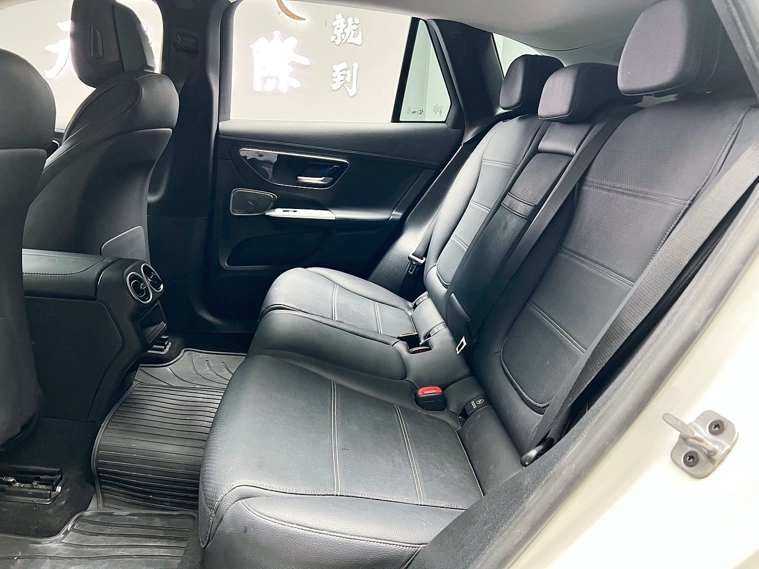 可回原廠 2023 Benz GLC200 4MATIC X254型『小李經理』元禾國際車業/特價中/一鍵就到  第6張相片
