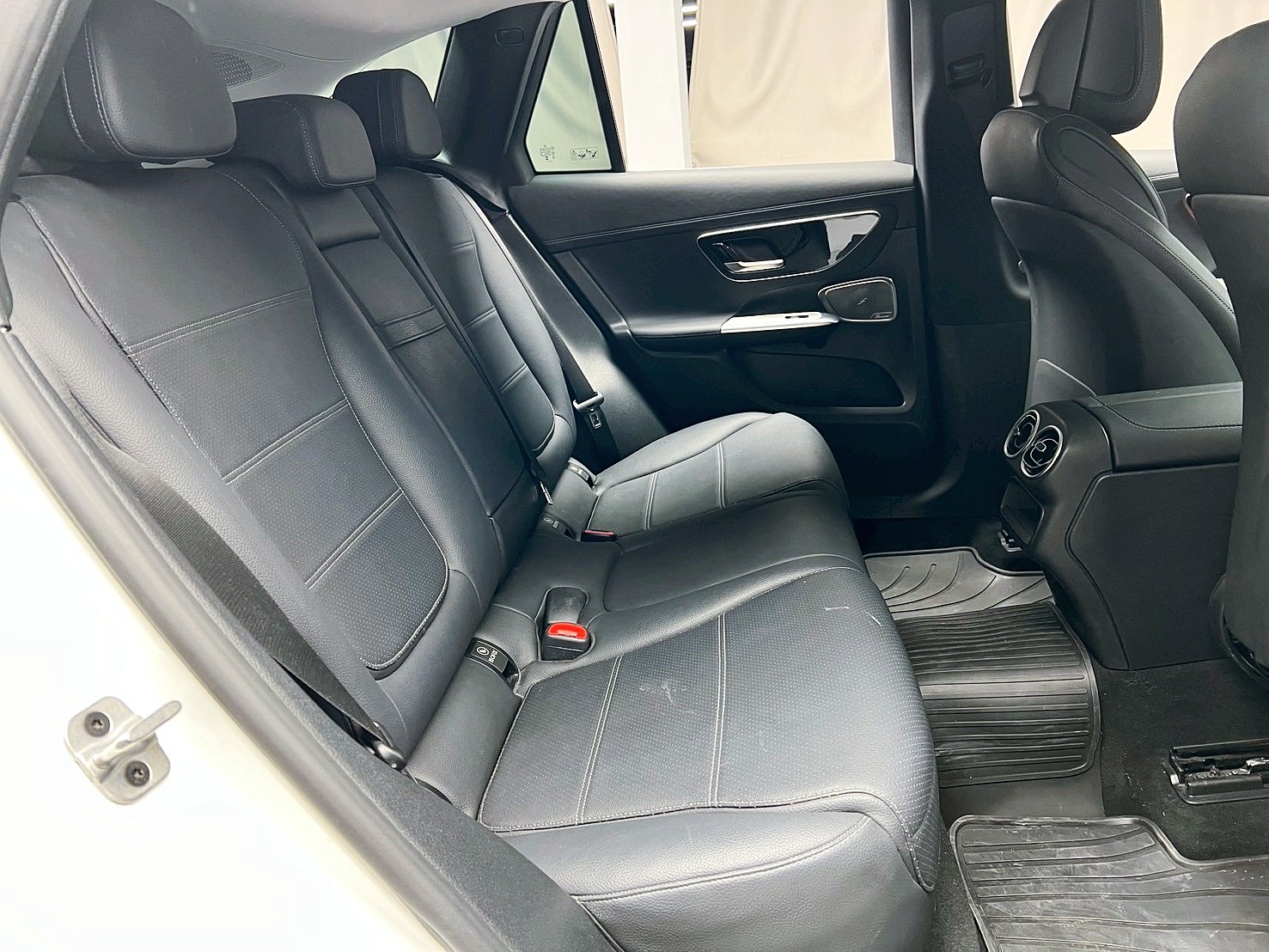 可回原廠 2023 Benz GLC200 4MATIC X254型『小李經理』元禾國際車業/特價中/一鍵就到  第7張相片