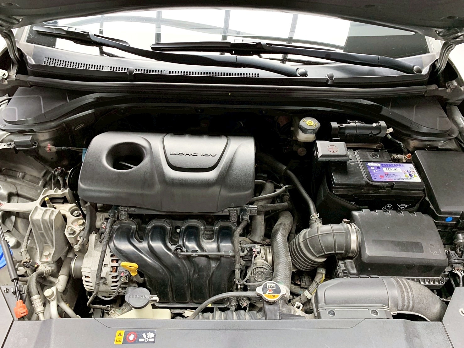 可回原廠 2020 Hyundai Elantra 經典型『小李經理』元禾國際車業/特價中/一鍵就到  第4張相片