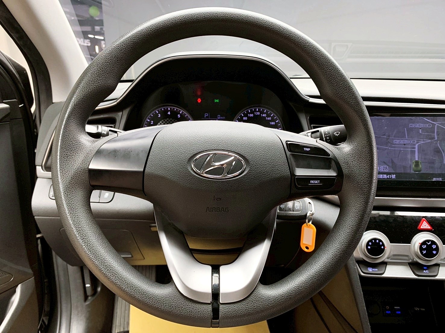 可回原廠 2020 Hyundai Elantra 經典型『小李經理』元禾國際車業/特價中/一鍵就到  第16張相片