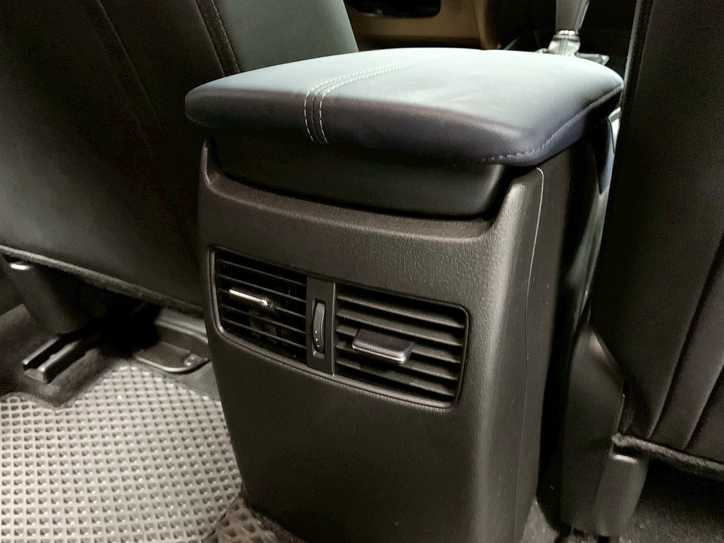 全台到府賞車 2021 Mazda CX30 頂級版『小李經理』元禾國際車業/中古車/促銷中  第9張相片