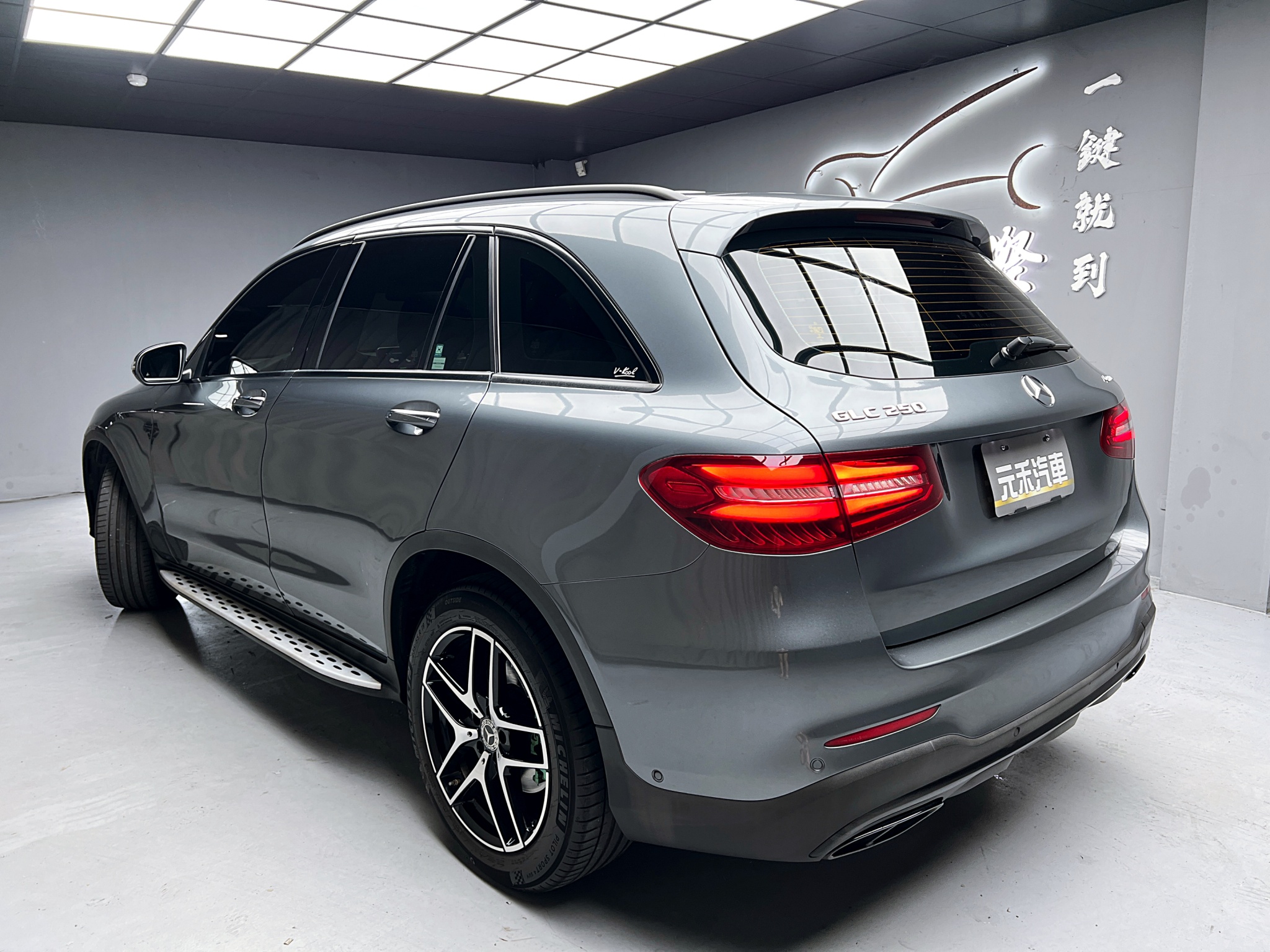 全台到府賞車 2018 Benz GLC250 4MATIC 運動版 X253型『小李經理』元禾國際車業/中古車/促銷中  第3張相片