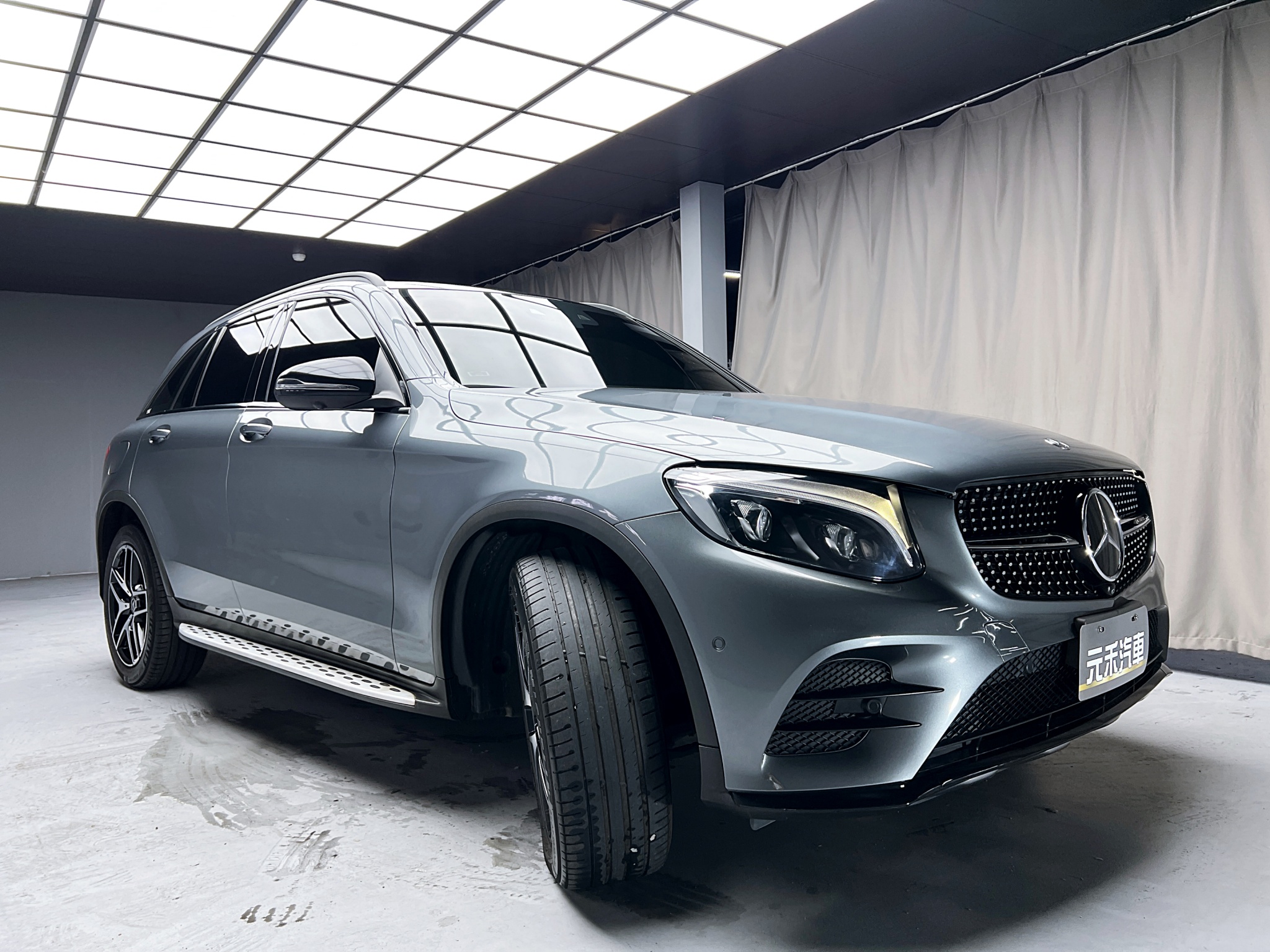 全台到府賞車 2018 Benz GLC250 4MATIC 運動版 X253型『小李經理』元禾國際車業/中古車/促銷中  第20張相片