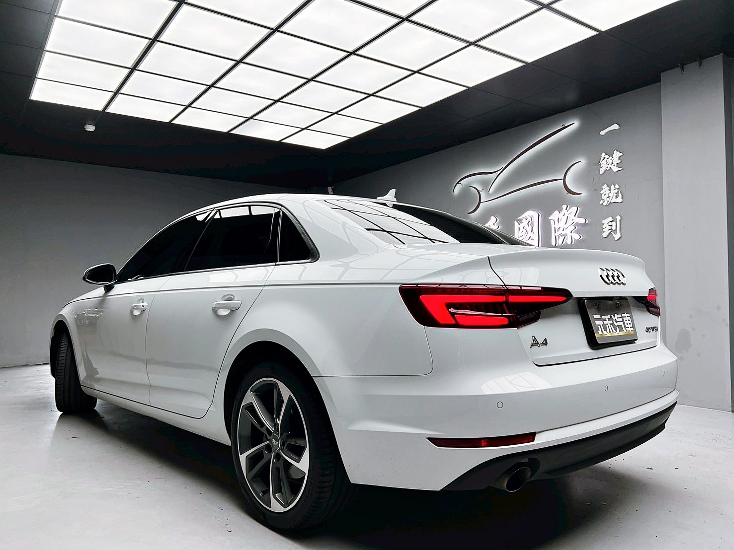 全台到府賞車 2018 Audi A4 Sedan 40TFSI Premium Plus『小李經理』元禾國際車業/中古車/促銷中  第3張相片