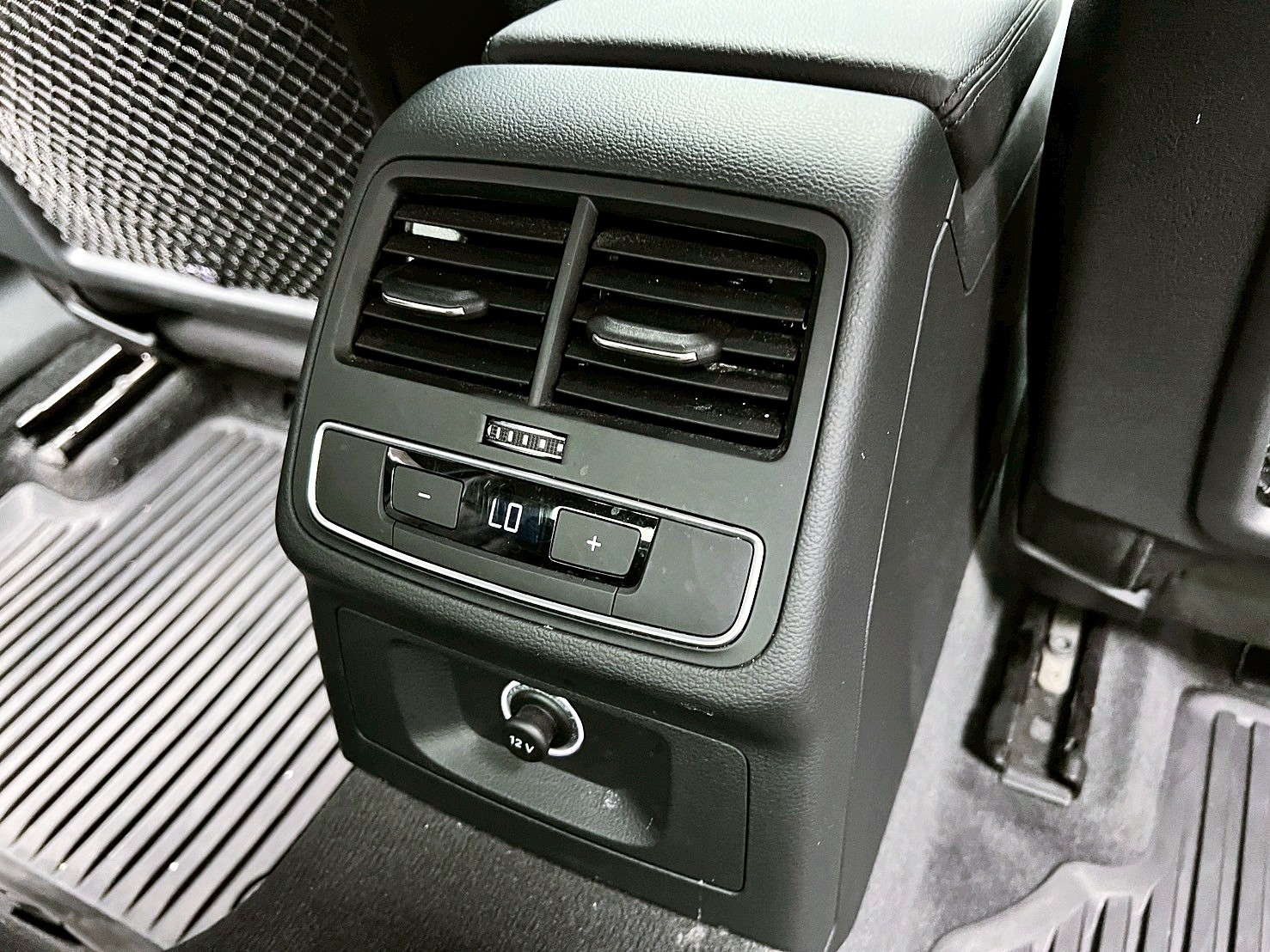 全台到府賞車 2018 Audi A4 Sedan 40TFSI Premium Plus『小李經理』元禾國際車業/中古車/促銷中  第9張相片