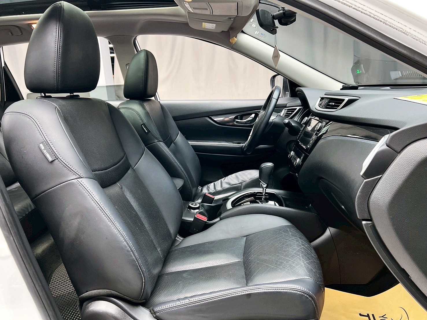 全台到府賞車 2015 Nissan XTrail 四驅旗艦版『小李經理』元禾國際車業/中古車/促銷中  第9張相片