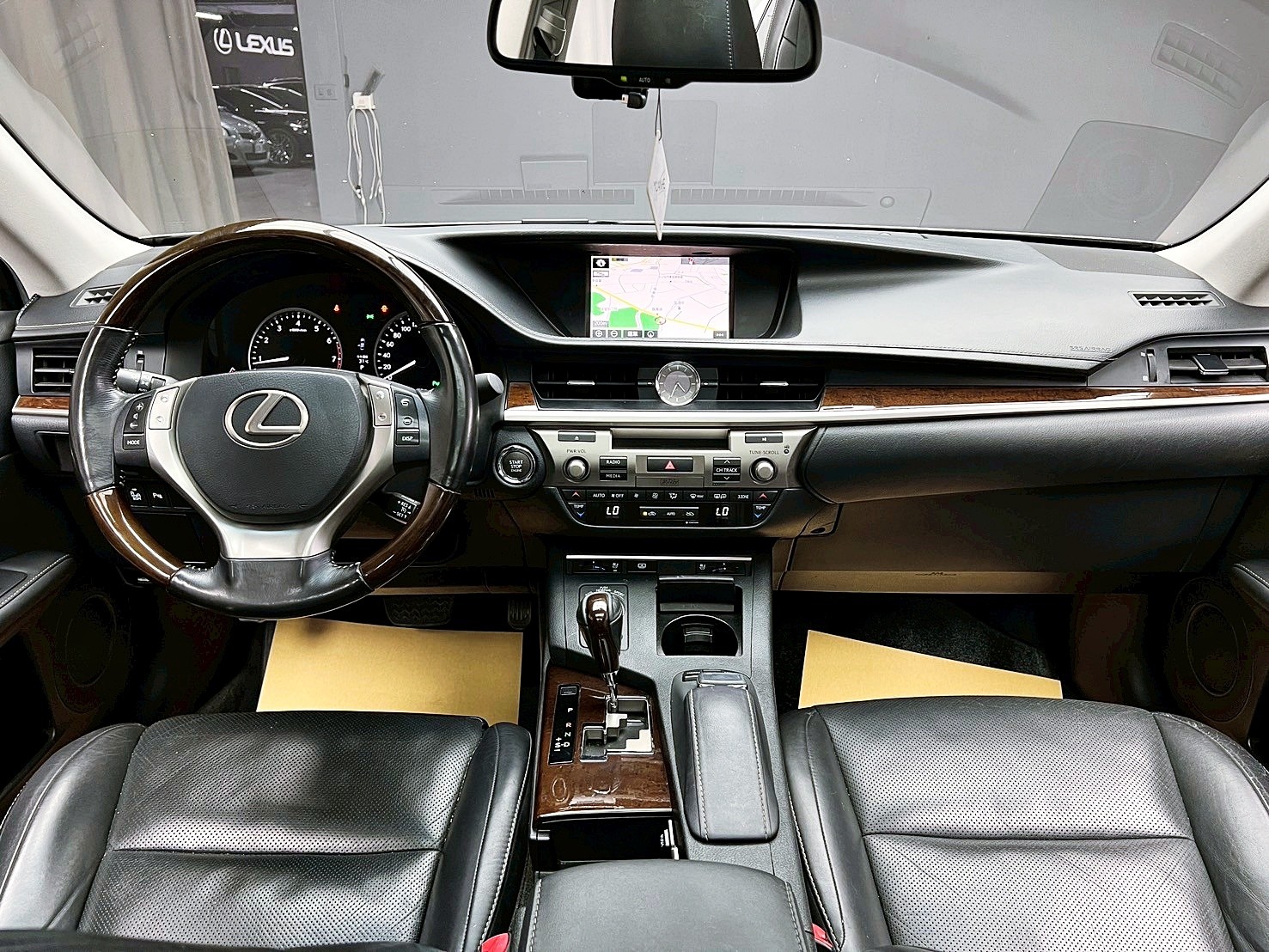全台到府賞車 2015 Lexus ES350 旗艦版『小李經理』元禾國際車業/中古車/促銷中  第12張相片
