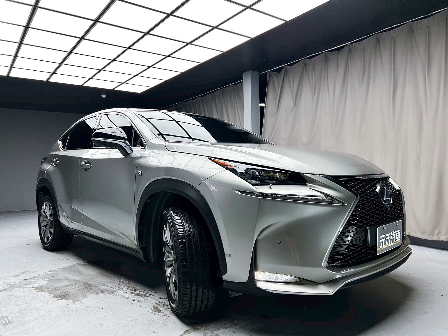 全台到府賞車 2015 Lexus NX300h AWD F-SPORT版『小李經理』元禾國際車業/中古車/促銷中  第18張相片