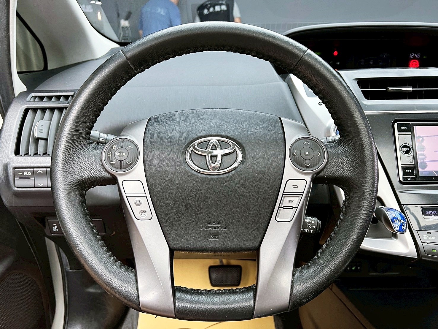 全台到府賞車 2016 Toyota Prius Alpha 七人座『小李經理』元禾國際車業/中古車/促銷中  第13張相片