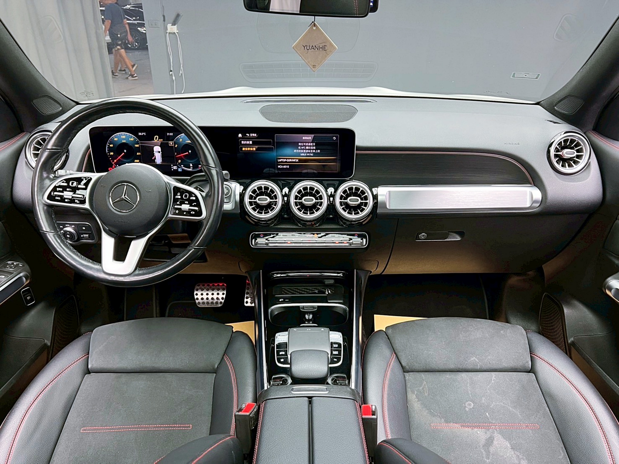 全台到府賞車 2020 Benz GLB250 4Matic AMG 五人座 X247型『小李經理』元禾國際車業/中古車/促銷中  第12張相片