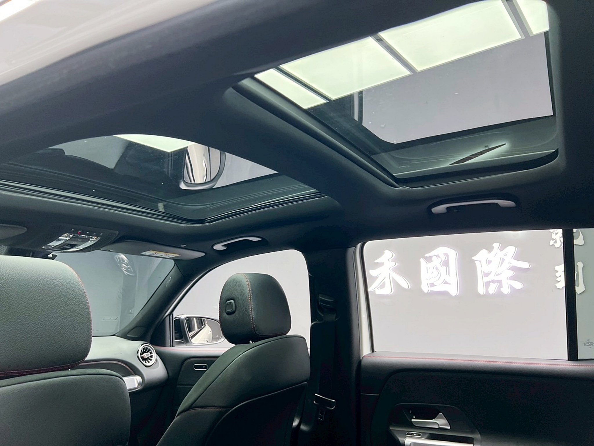 全台到府賞車 2020 Benz GLB250 4Matic AMG 五人座 X247型『小李經理』元禾國際車業/中古車/促銷中  第18張相片