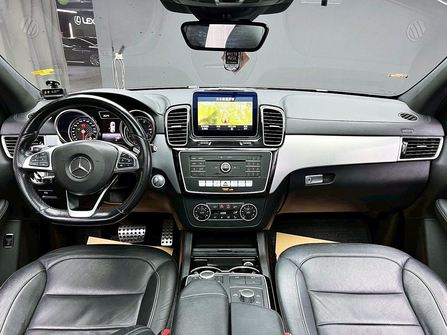 全台到府賞車 2016/17 Benz GLE43 Coupe AMG 4MATIC C292型『小李經理』元禾國際車業/中古車/促銷中  第11張相片