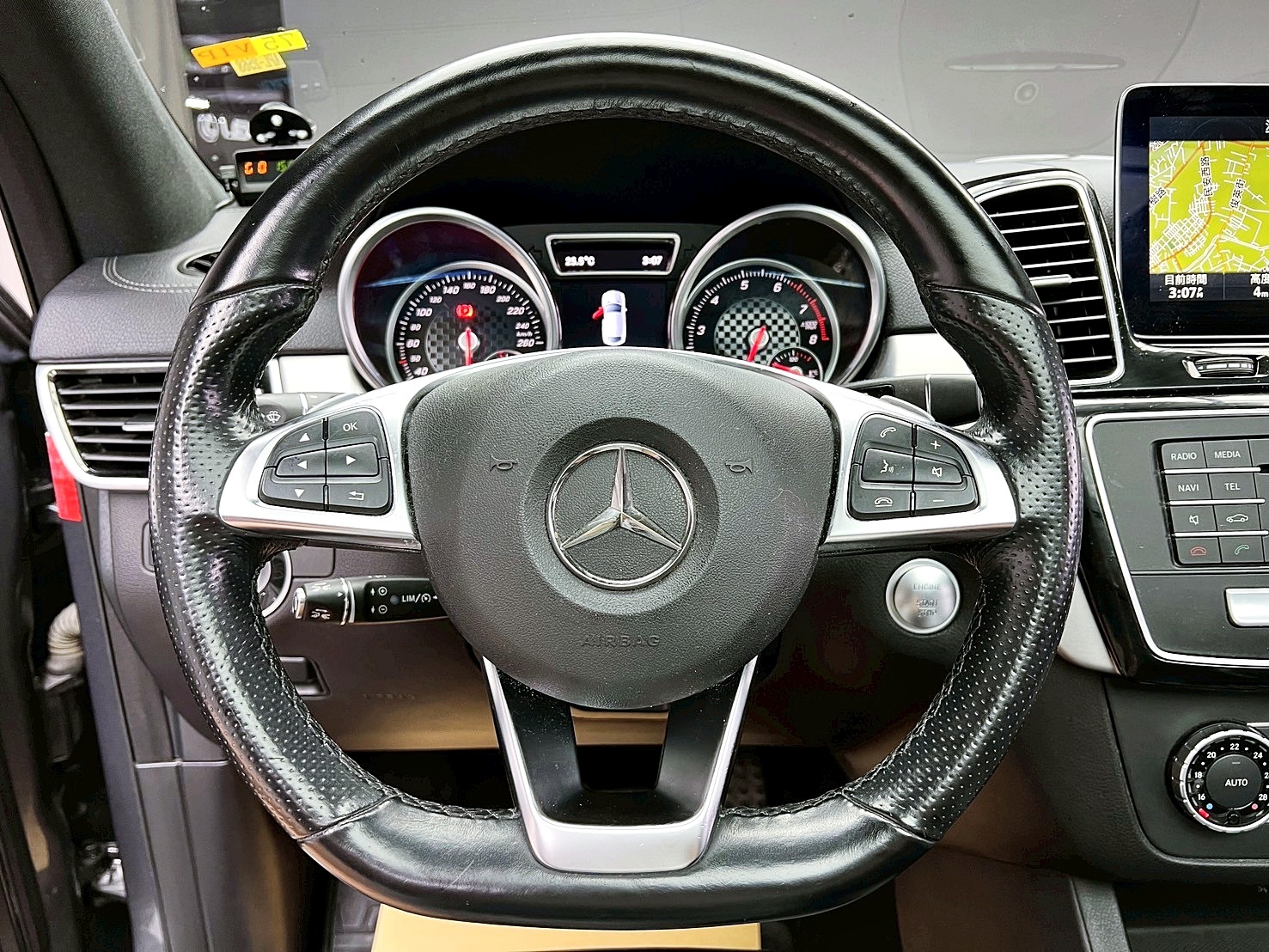 全台到府賞車 2016/17 Benz GLE43 Coupe AMG 4MATIC C292型『小李經理』元禾國際車業/中古車/促銷中  第13張相片