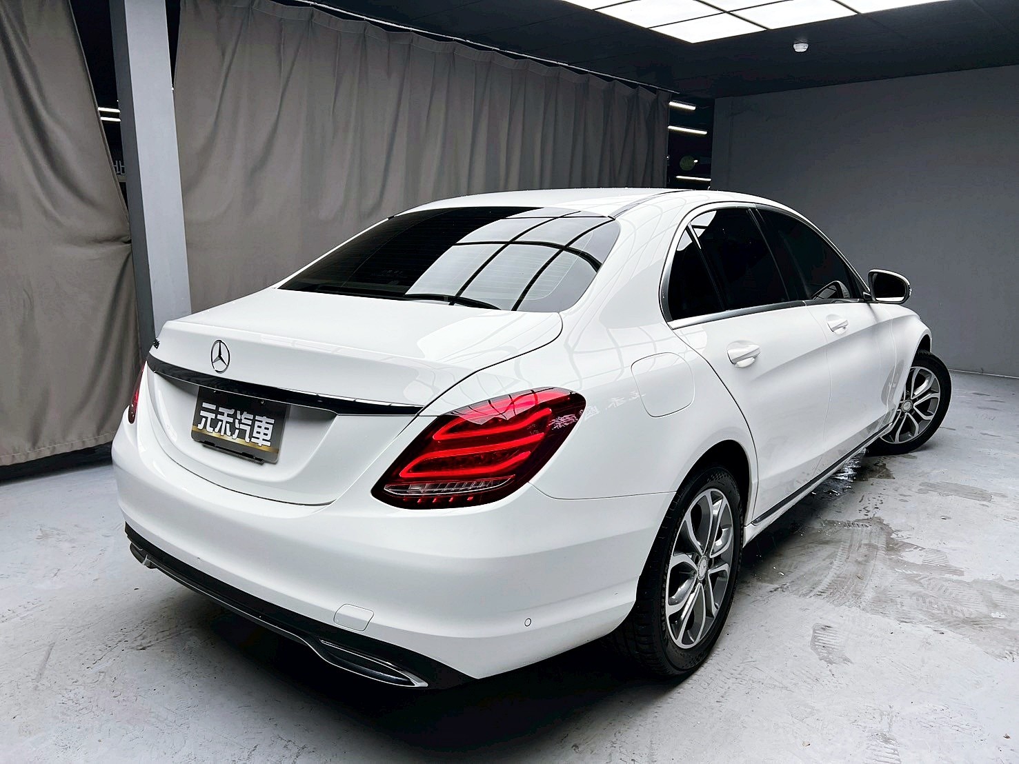 全台到府賞車 2015/16 Benz C200 Sedan Avantgarde W205型『小李經理』元禾國際車業/中古車/促銷中  第17張相片