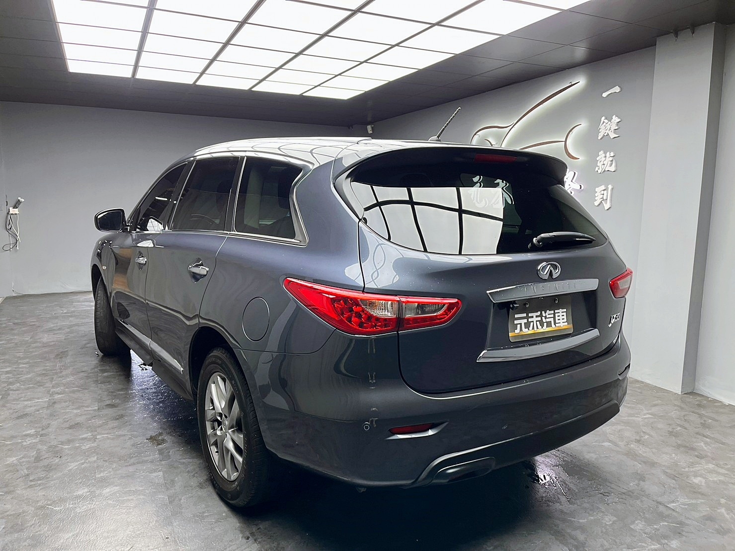 全台到府賞車 2012 Infiniti JX35 豪華款 七人座『小李經理』元禾國際車業/中古車/促銷中  第3張相片