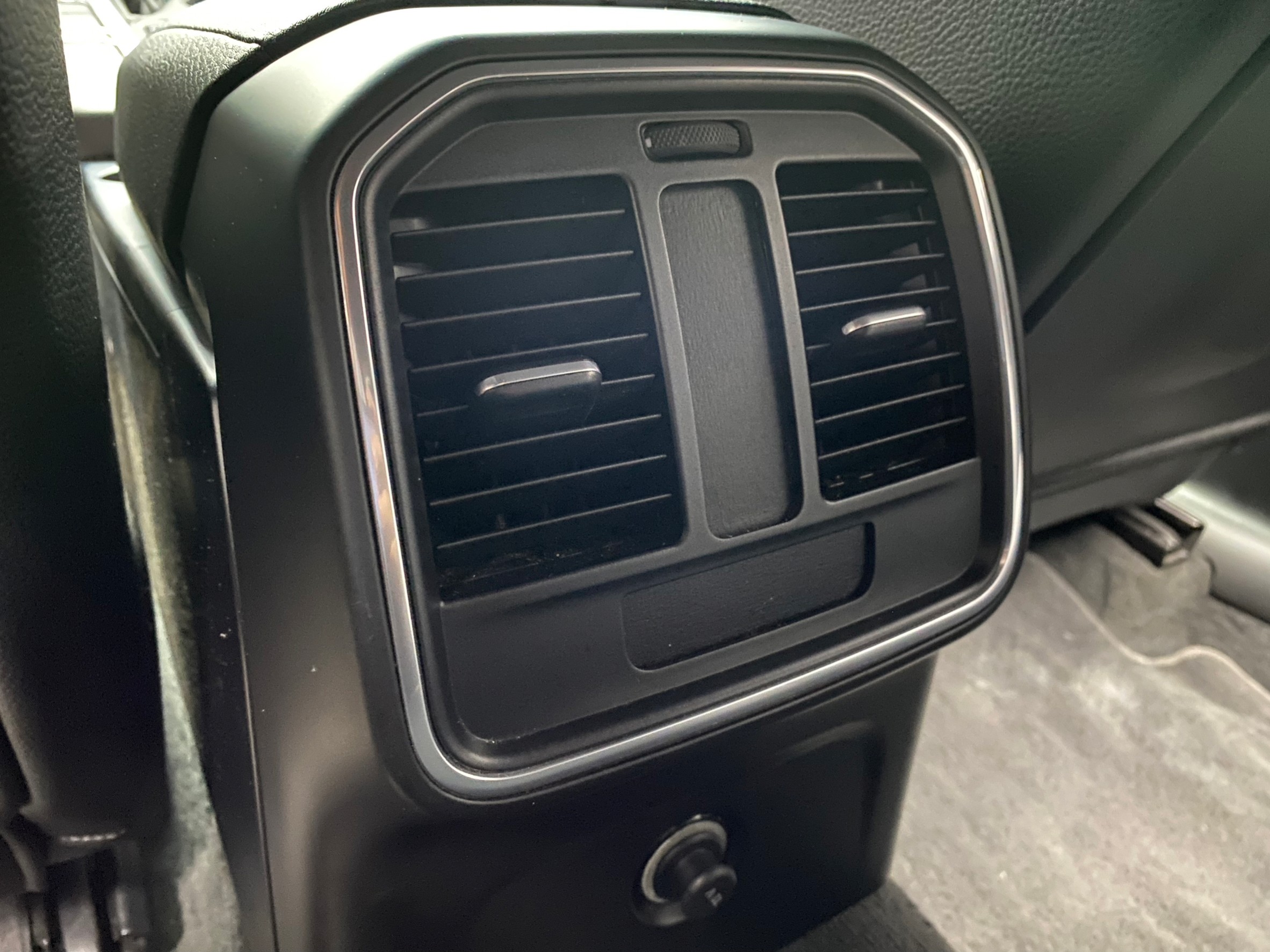 全台到府賞車 2015 Porsche Macan『小李經理』元禾國際車業/中古車/促銷中  第9張相片