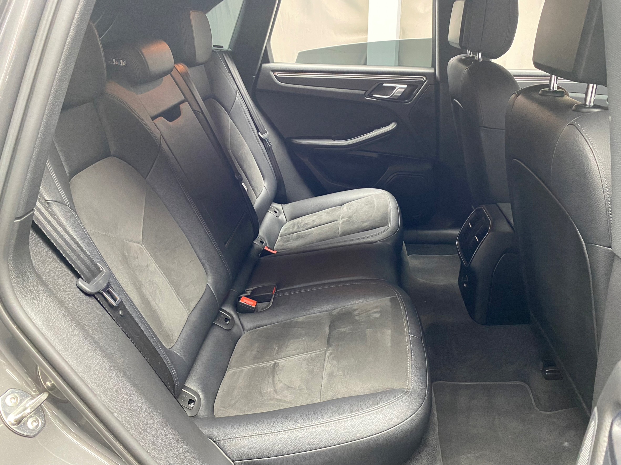 全台到府賞車 2015 Porsche Macan『小李經理』元禾國際車業/中古車/促銷中  第11張相片