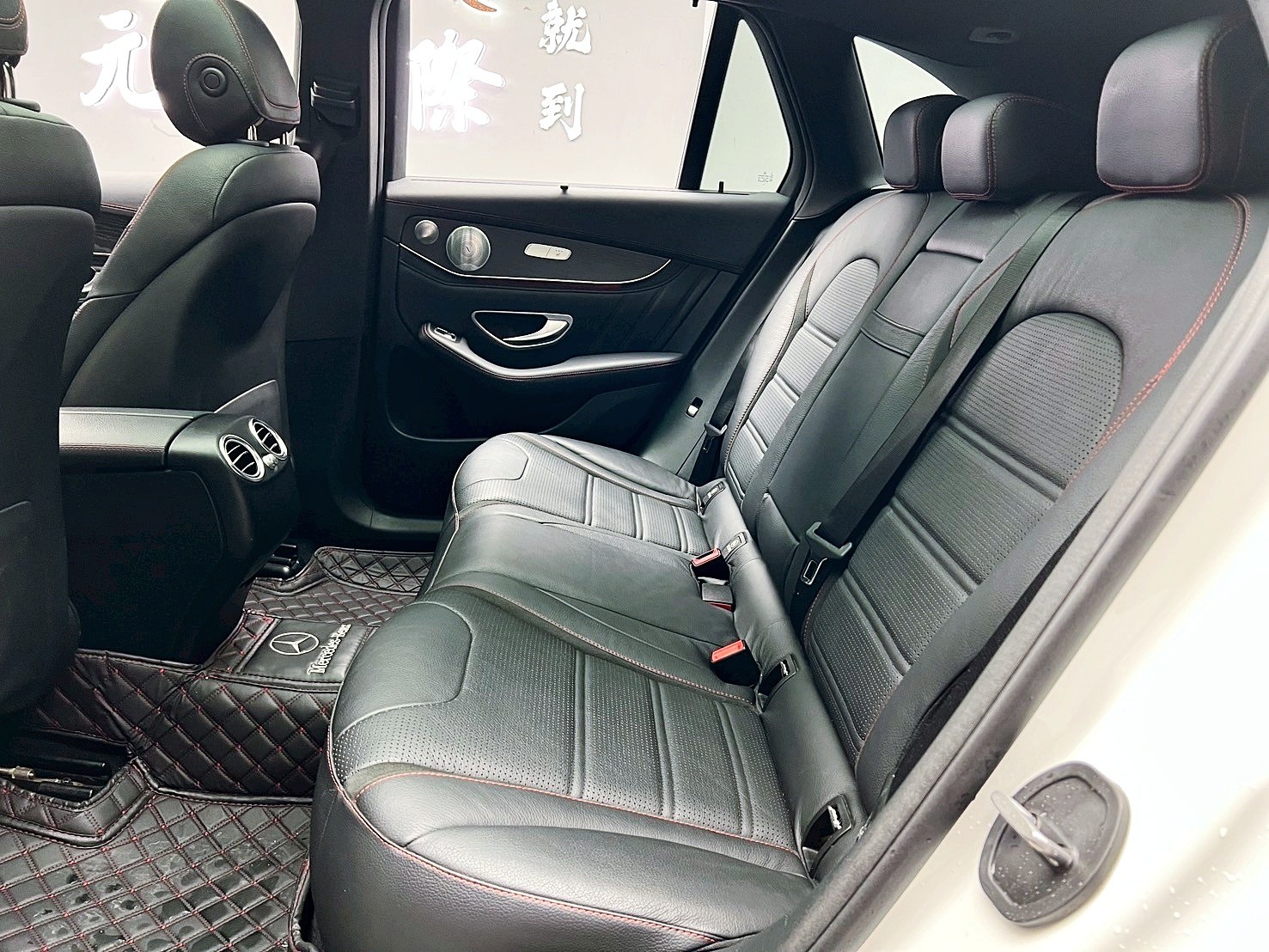 全台到府賞車 2016 Benz GLC43 AMG 4MATIC X253型『小李經理』元禾國際車業/中古車/促銷中  第6張相片